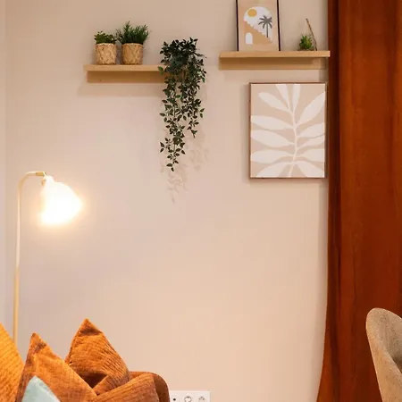 Appartement Monaco 5 Min Walk, Quiet 1br, 4 Guests *